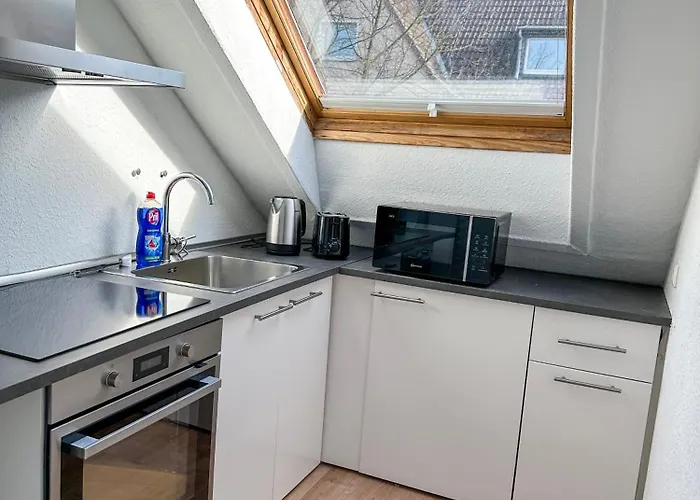 Fancy With 4k Tv For 3 People And 2 People Sleep Couch - Includes Kitchen Essen